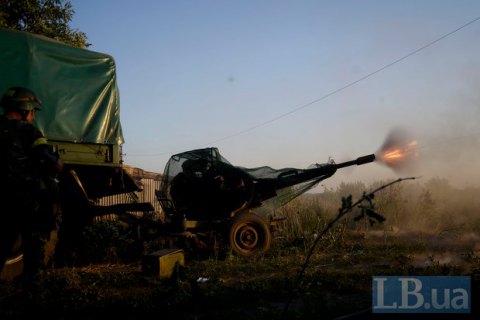 Пять военных ранены за сутки на Донбассе