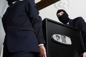 В Черновцах неизвестные ограбили банк