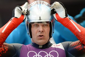 Олимпиада в Сочи: 42-летний российский саночник проиграл только гениальному Лоху