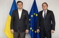 Кулеба розпочав візит до Брюсселя, щоб просувати шостий пакет санкцій Євросоюзу
