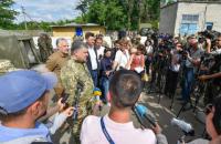 Порошенко объяснил заявление Турчинова об отмене АТО (обновлено)