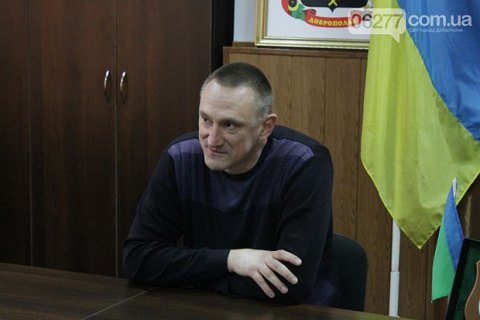 На довыборах в Раду в Донецкой области выигрывает мэр Доброполья Аксенов, - экзит-пол