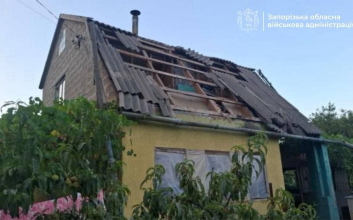 Росіяни вдарили безпілотниками по Запорізькому районі: є поранена
