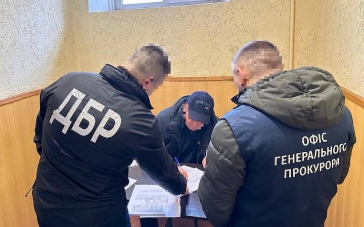 Неякісні бронежилети пов'язаної з РФ фірми: експосадовцям Міноборони повідомили нові підозри – в розтраті майже мільярда гривень