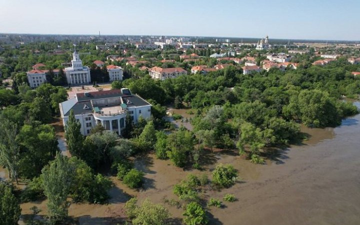 Центр Нової Каховки затоплений внаслідок підриву окупантами дамби на Каховській ГЕС (оновлено)
