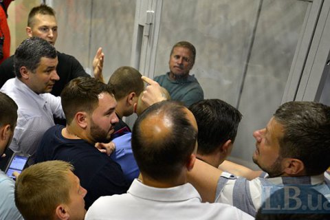 Луценко в понедельник встретится с арестованным "айдаровцом" Лихолетом