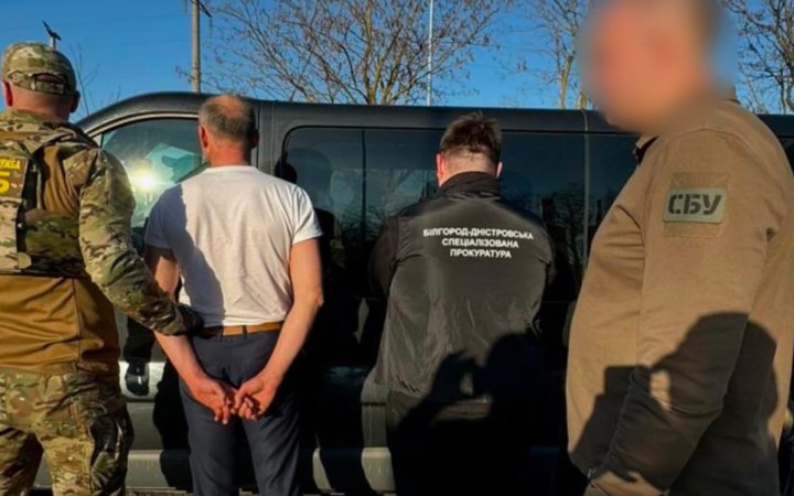 Прикордонники затримали іноземця, який намагався дати хабар за українця