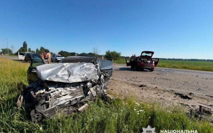 На Київщині унаслідок ДТП загинули п’ятеро людей, ще двоє травмовані