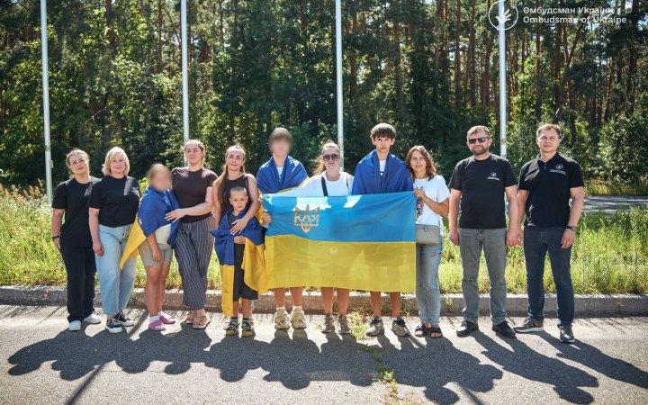Україна повернула з тимчасово окупованих територій ще чотирьох дітей