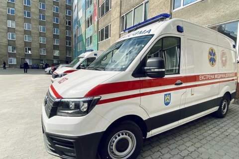 За сутки в Украине обнаружили 8 404 новых случая ковида, вакцинировали 38 тысяч человек