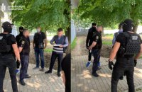 У Харкові затримали поліцейського, який "продавав" посаду в ДБР