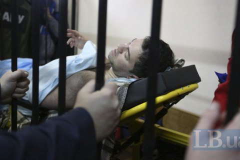 Депутат: Насиров попытался встать с носилок, как только ему сообщили, что он свободен