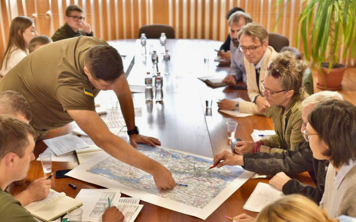 ООН передала на Херсонщину 1400 комплектів для ремонту будинків, - Янушевич