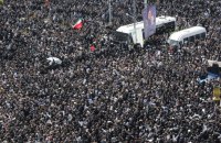 В Ірані триває похорон президента Раїсі, який очолив аятола Хаменеї