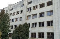 Під час атаки в Києві постраждали корпуси КНУ імені Тараса Шевченка на ВДНГ і гуртожиток