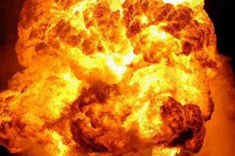 В Кувейте горело одно из крупнейших нефтяных месторождений в мире, пострадали двое рабочих 