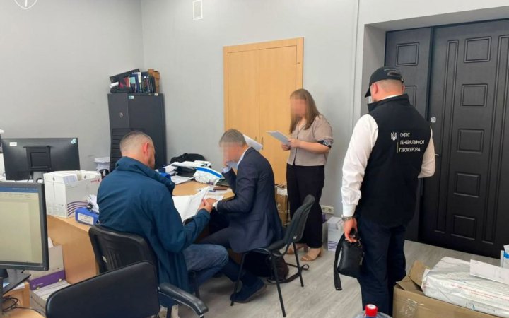 Правоохоронці оголосили про нові підозри у справі постачання мін для Міноборони
