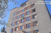 Окупанти обстріляли Херсон, є влучання у будівлю дитячої лікарні (оновлено)