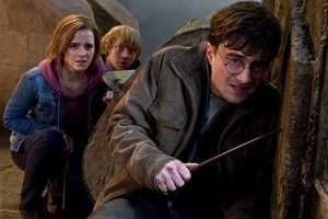 Пекин отложил премьеру "Гарри Поттера" из-за фильма о создании компартии