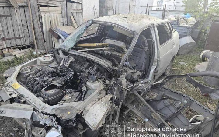 Росіяни атакували дронами автівки цивільних у Запорізькому районі