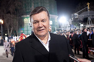 Янукович на Пасху пожелал украинцам урожая