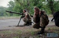 На Донбассе ранен украинский военный, у двоих - боевые травмы