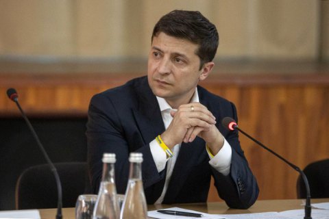 ​Зеленский намерен носить браслеты с именами захваченных Россией моряков до их возвращения