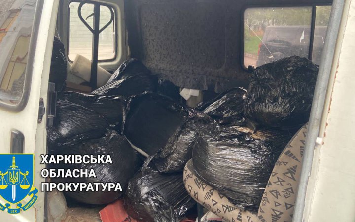 Повідомлено про підозру трьом харків’янам, які видали за комбікорм для тварин 1,5 т макової соломки, – Офіс генпрокурора 