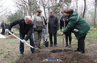 Чиновники Одесского горсовета провели субботник