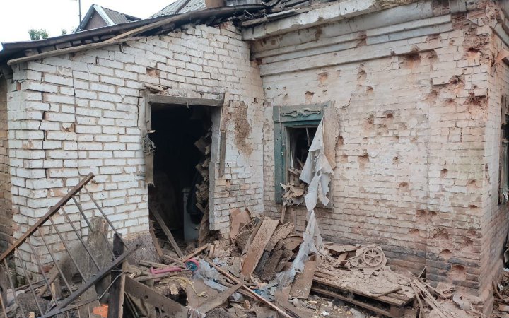 Від російських обстрілів Нікополя загинула людина