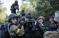 На Донбассе ранен украинский боец