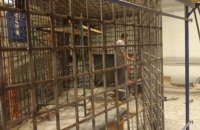 Росіяни заявляють про нібито мінування будівлі, де вони готують судилище над захисниками Маріуполя