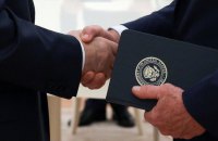 Зеленський: Росія наполягає на тому, що Україна мусить віддати свої території, США шукають компроміс