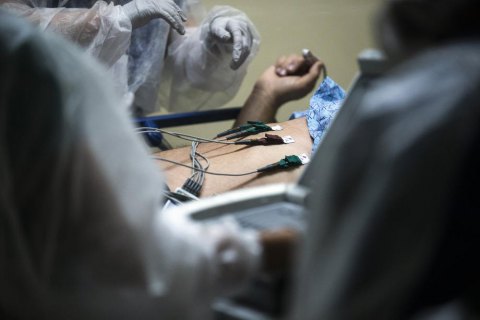 За прошедшие сутки в Украине обнаружили 726 новых случаев ковида