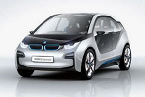BMW раздумывает над отказом от электромобилей