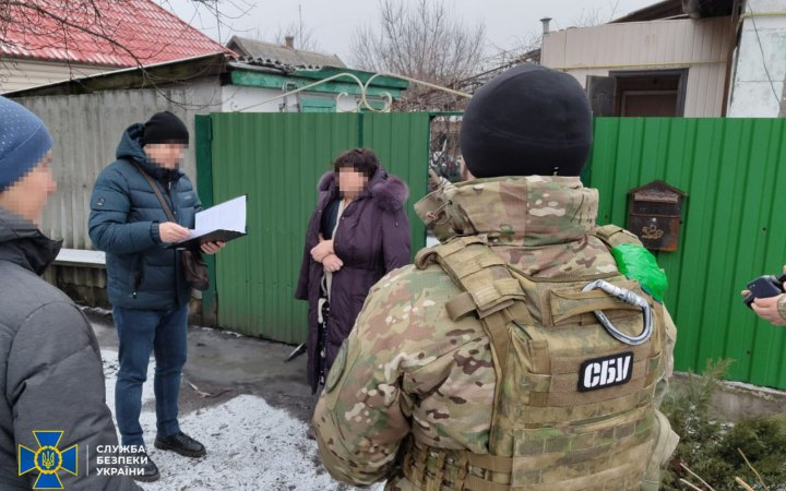 На Донеччині затримали продавчиню, яка шпигувала за ешелонами ЗСУ