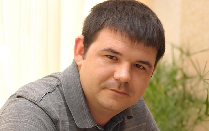Офіцеру Апарату Головнокомандувача, який подарував гранати помічнику Залужного, змінили підозру