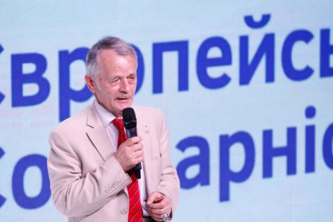 Джемилев: в изоляции от цивилизованного мира у крымчан нет светлых перспектив