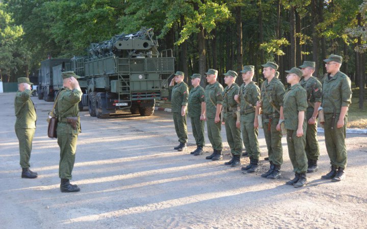 Немає ознак створення потужного ударного угруповання на території Білорусі, – розвідка
