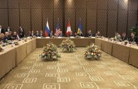 Зеленський: тристоронні перемовини можуть відбутися в ОАЕ, Швейцарії або інших країнах