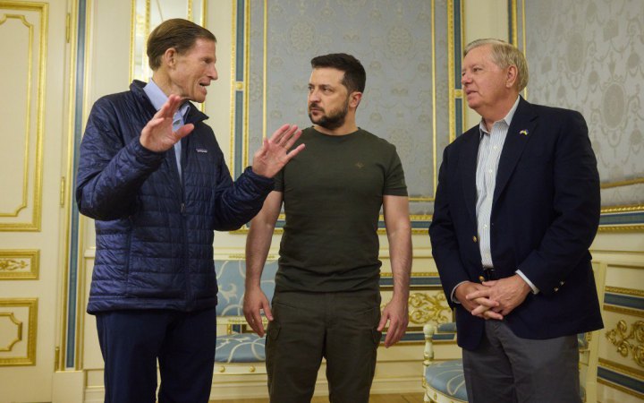 Зеленський зустрівся в Києві зі сенаторами США