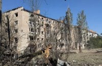 Краматорськ обстріляли авіабомбами: зросла кількість постраждалих, серед них – немовля (оновлено)