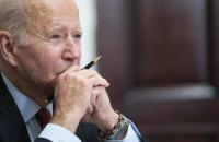 Протягом десятиліття США вперше доведеться стримувати дві великі ядерні держави, – Байден