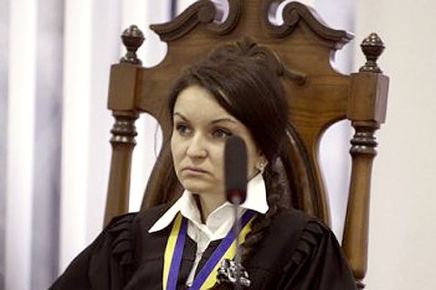 Порошенко уволил судью Царевич