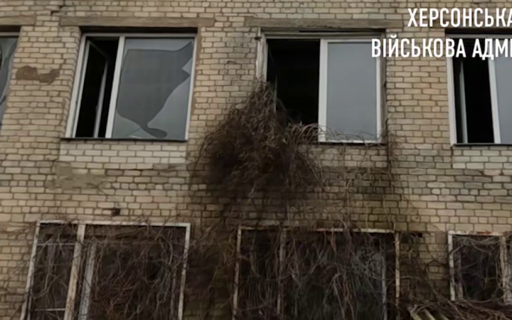 У Херсоні російські війська обстріляли з артилерії підприємство критичної інфраструктури