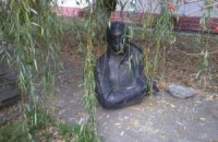 В Тернопольской области вандалы повредили памятники Бандере