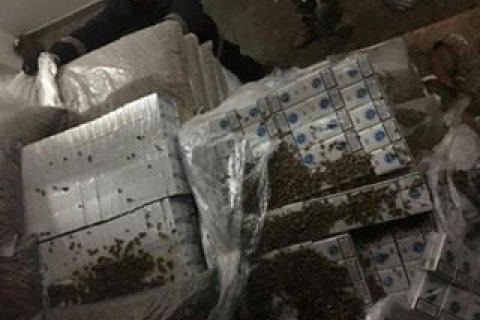 Пограничники обнаружили крупнейшую в 2016 году партию контрабандных сигарет