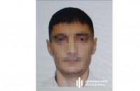 Повідомлено про підозру колишньому кінологу Херсонського СІЗО, який утримував українців під вартою