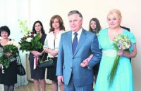 Янукович побажав Симоненкові сімейного затишку