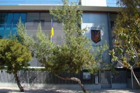 Україна посилить охорону дипустанов за кордоном